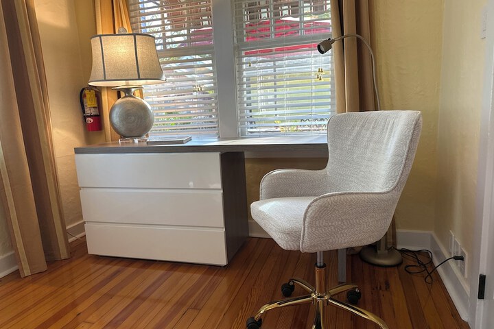 Room 12 of 42