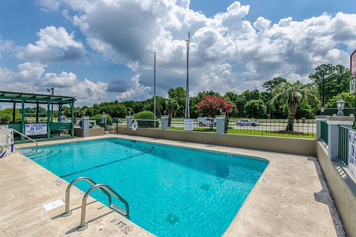 Pool 7 of 29
