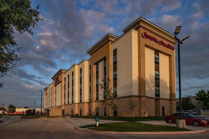Hotel 2 of 61