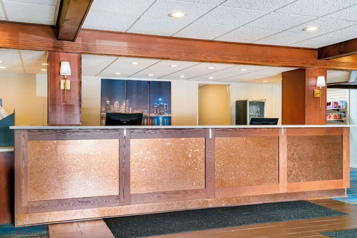 Hotel Interior 10 of 76