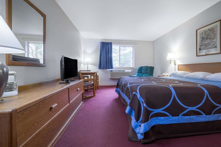 Room 25 of 54