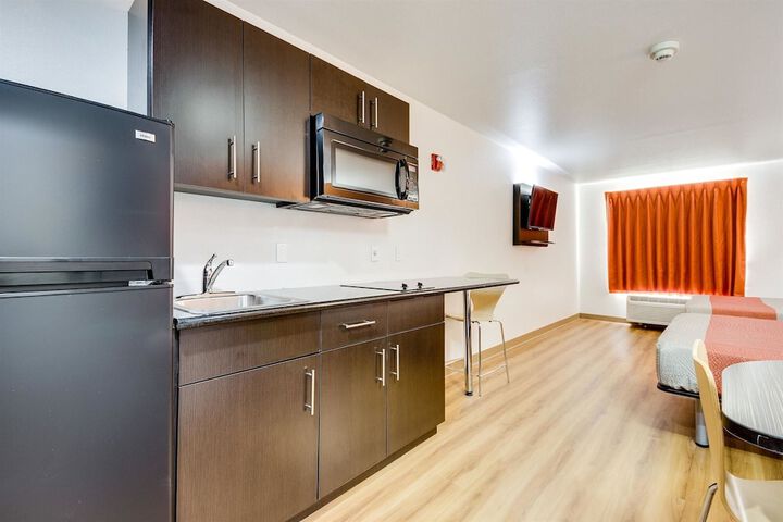 Motel 6 Tulsa OK