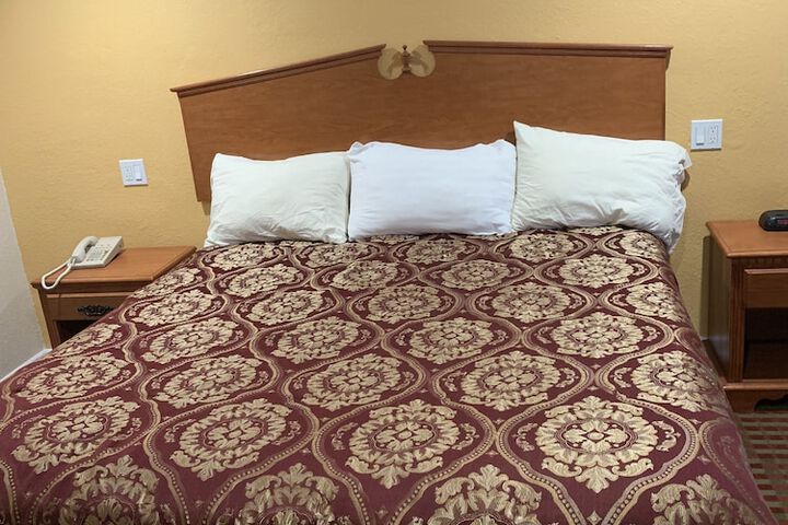 Room 86 of 107