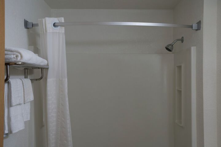 Room 14 of 28