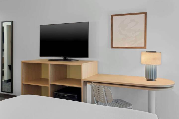 Room 14 of 35