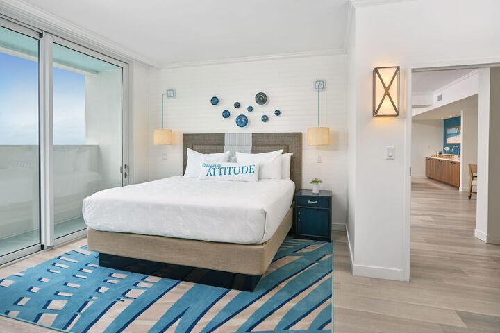 Room 43 of 143