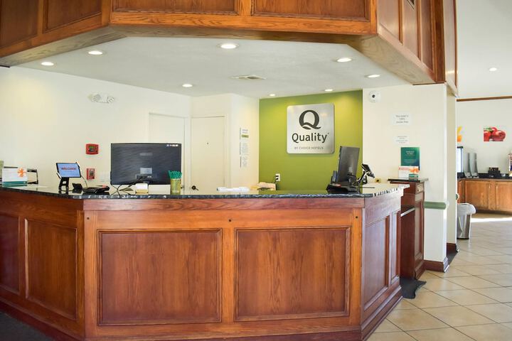 Quality Inn and Suites Garden of the Gods