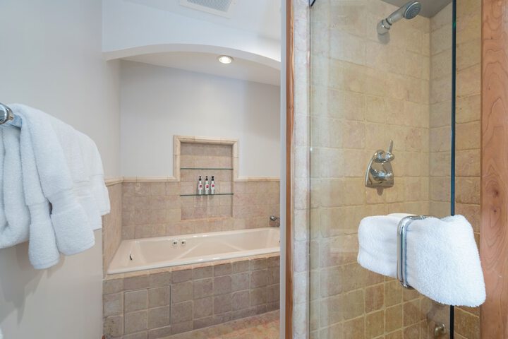 Element 52 Auberge Collection
