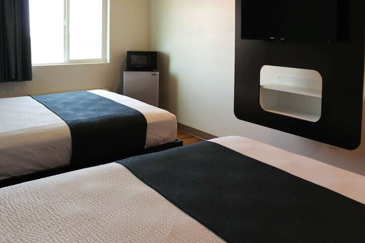 Room 20 of 29