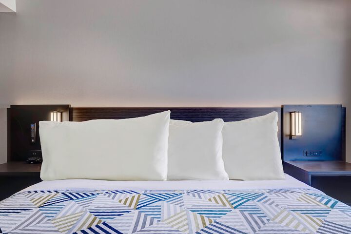 Room 21 of 25