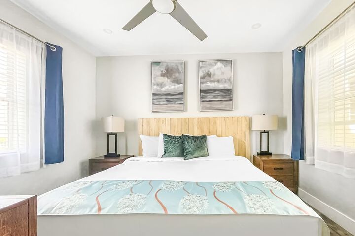 Room 15 of 33