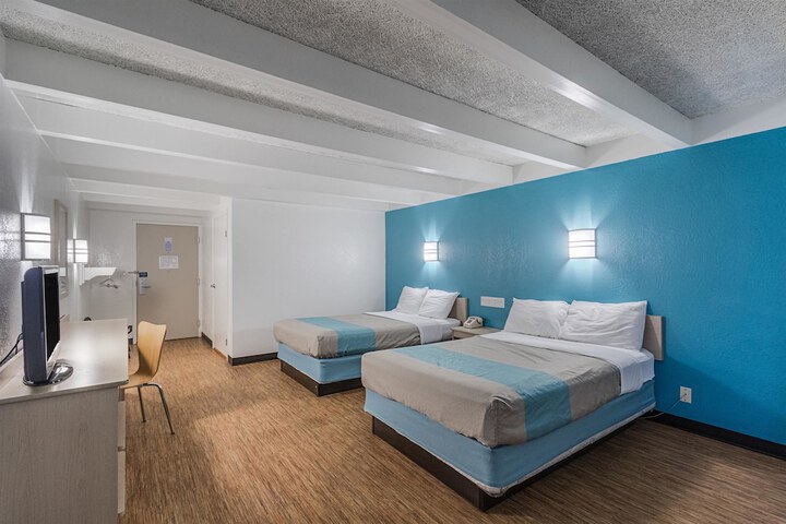 Room 34 of 45