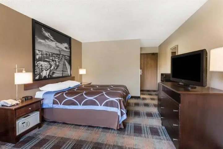 SUPER 8 BY WYNDHAM JOPPA