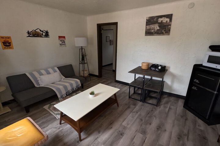 Room 38 of 66