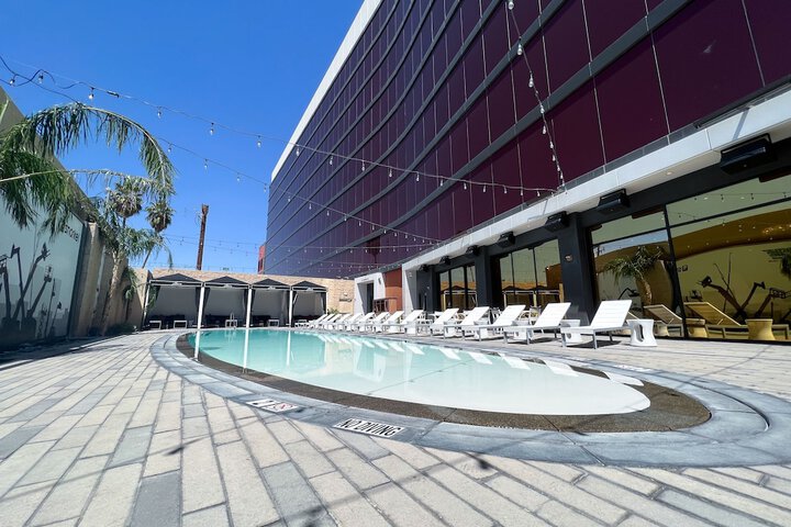 Pool 4 of 54