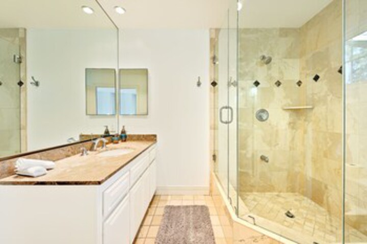 5BDRM Villa Via Mil Cumbres