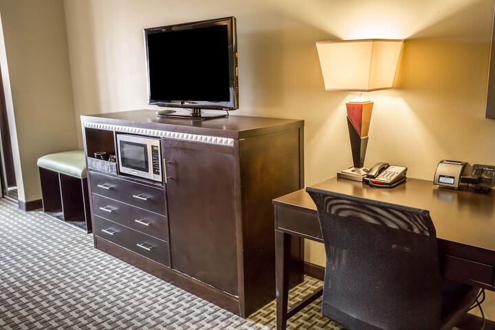 Room 14 of 32