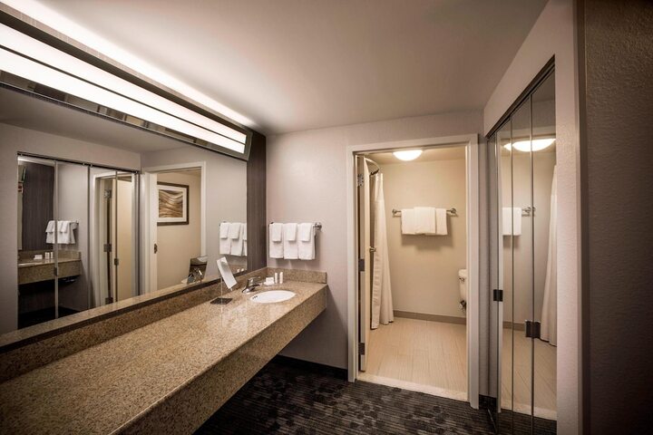 Room 15 of 31