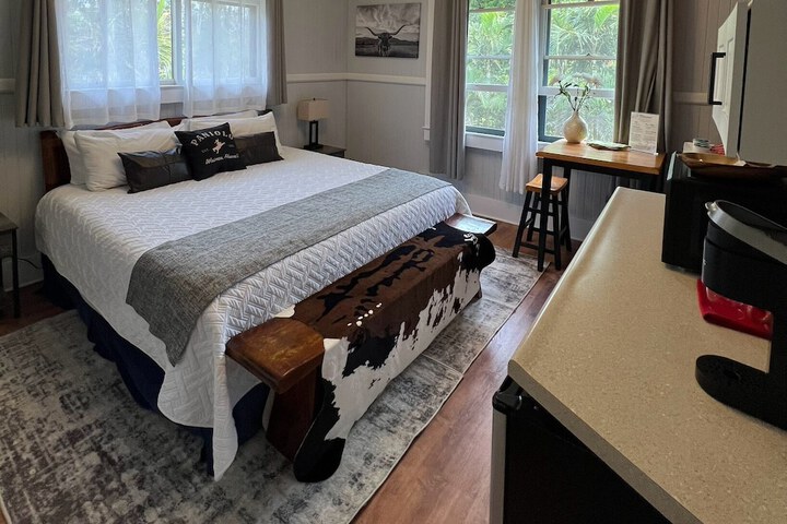 Aloha Junction Bed and Breakfast