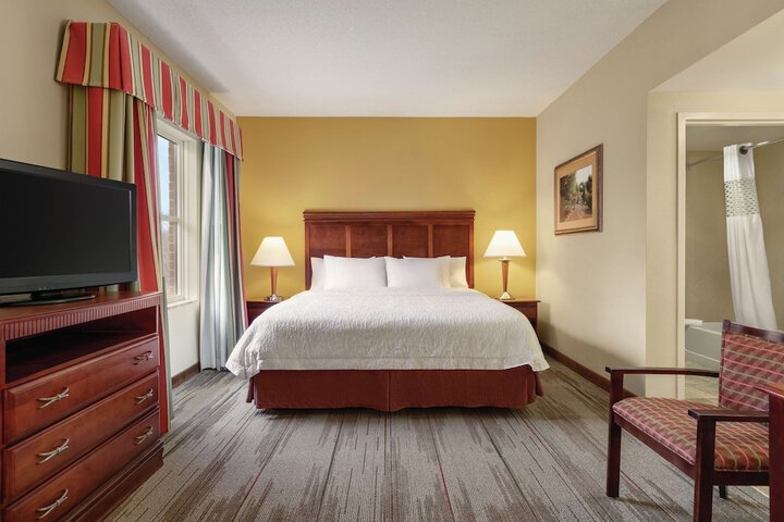 Room 28 of 52