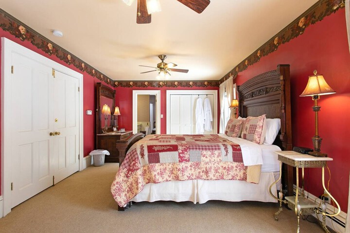 Rose Street Bed & Breakfast