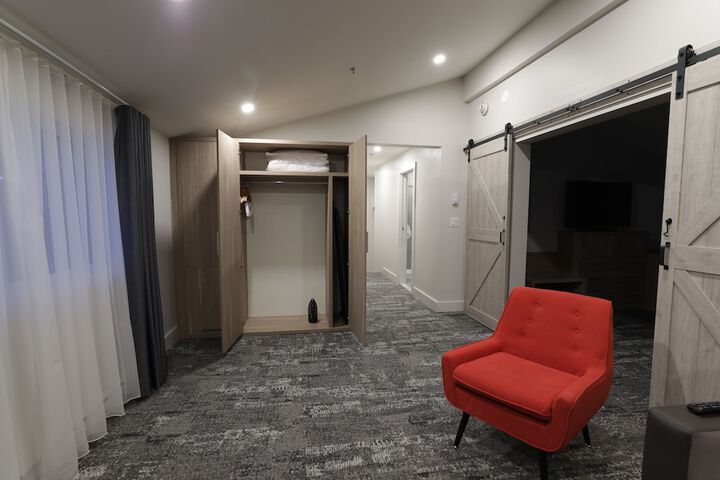 Room 49 of 87