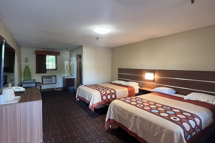 Room 14 of 20