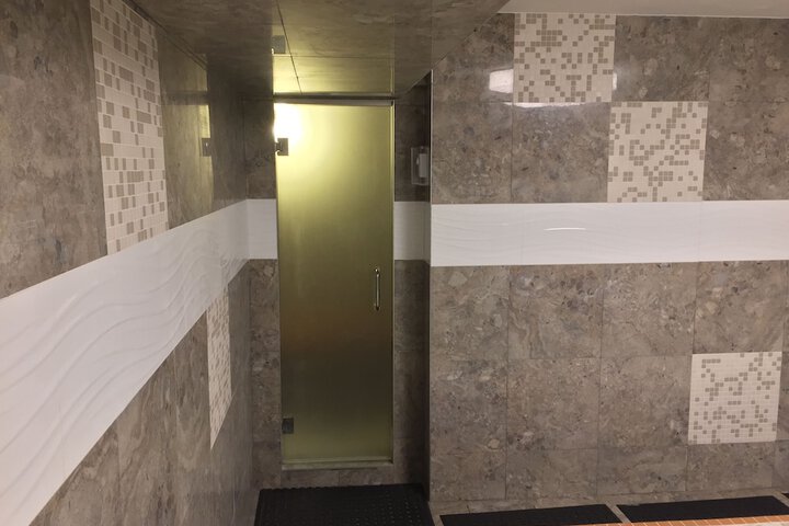 Room 31 of 63