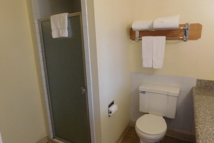 Room 20 of 32