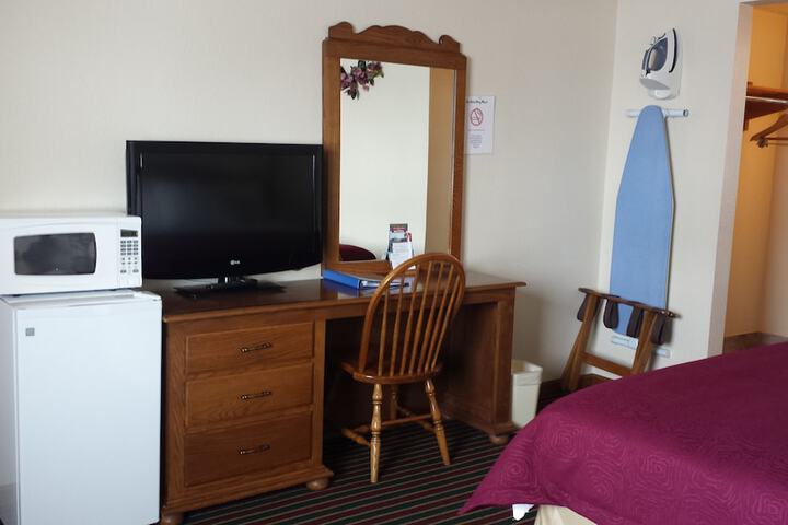 Room 14 of 37