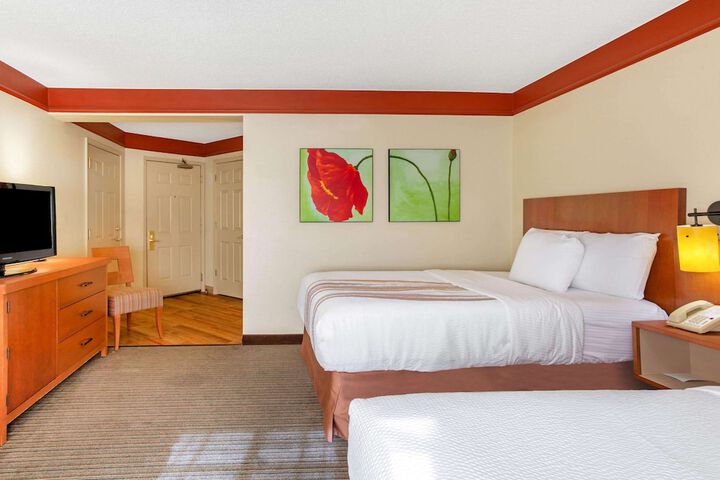 Room 15 of 44