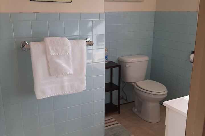 Room 21 of 28