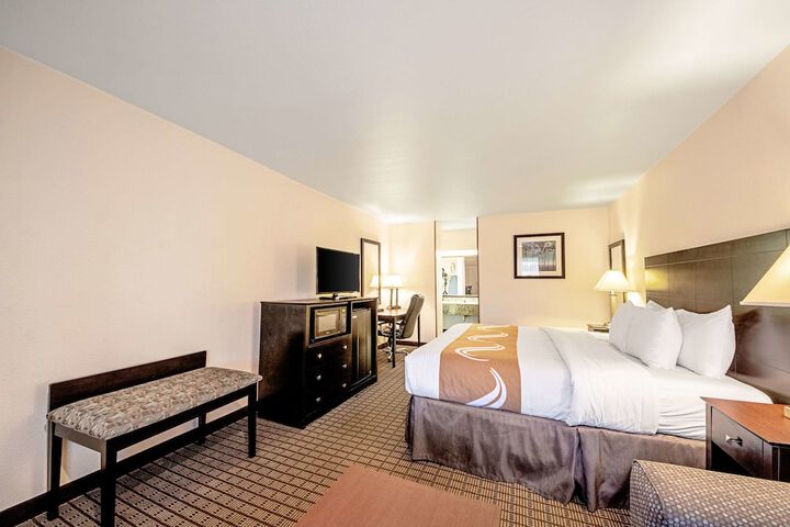 Quality Inn Three Rivers