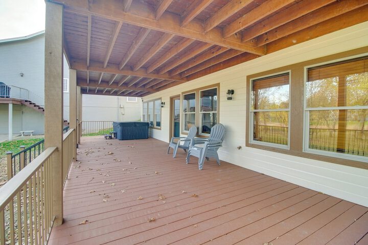 Pool Access Deck & Boat Slip: Monkey Island Oasis