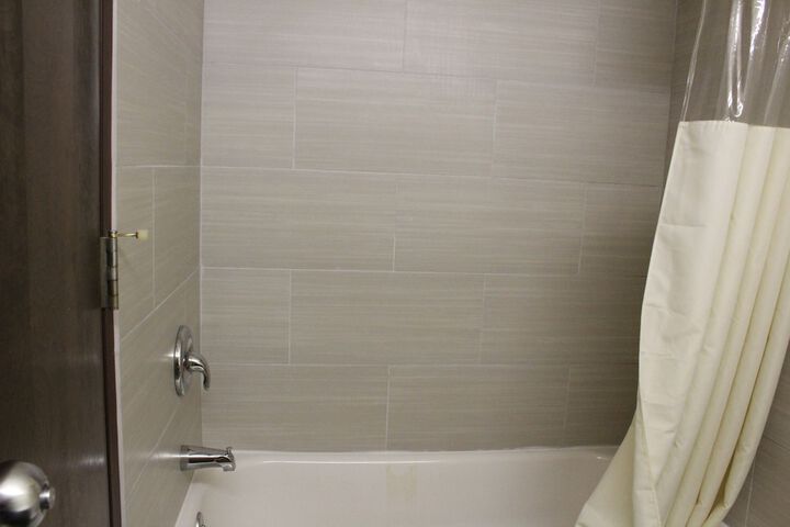 Bellevue Hotel & Suites