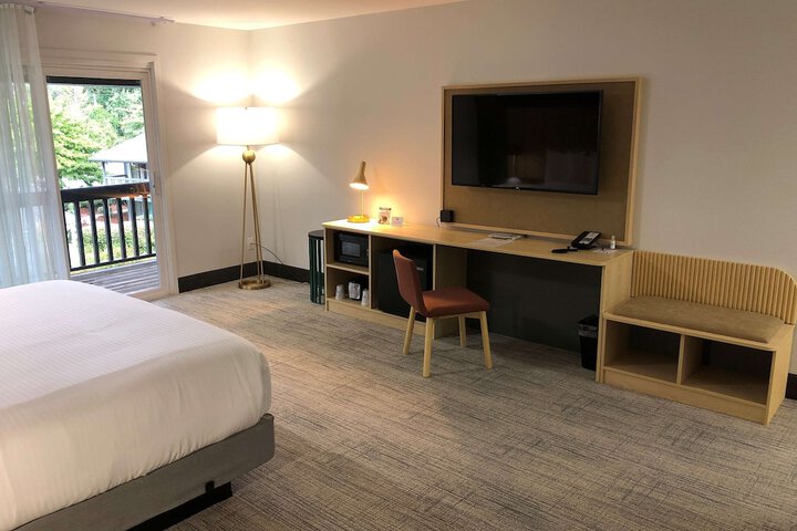 Room 44 of 92
