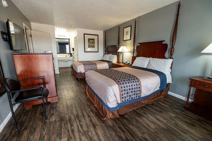 Room 20 of 40