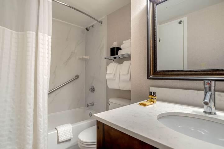 Room 40 of 52