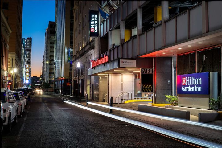 Hotel 7 of 94