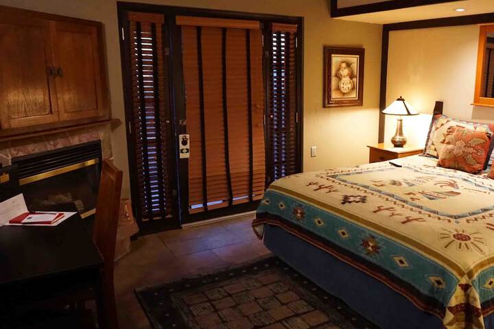 Room 100 of 150
