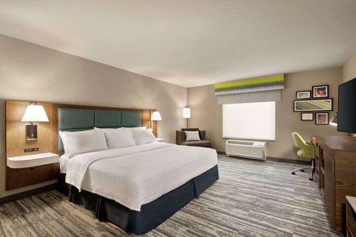 Hampton Inn & Suites Tacoma / Puyallup
