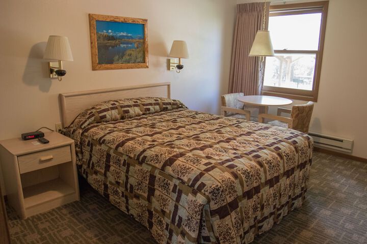 Room 34 of 77
