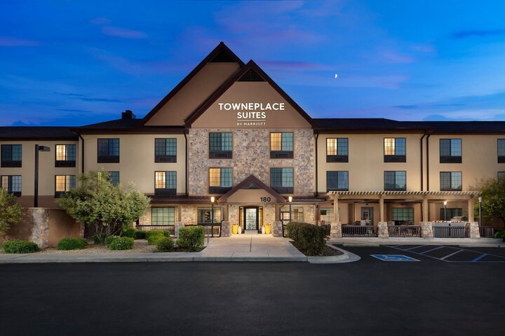Hotel 3 of 49