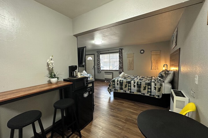 Room 15 of 39