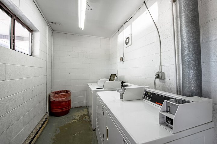 Room 14 of 35