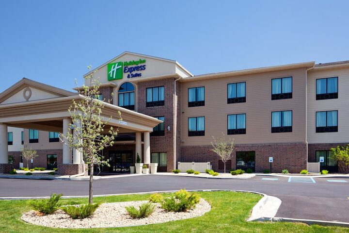 Holiday Inn Express and Suites Mason City by IHG