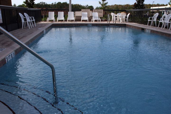 Pool 4 of 27