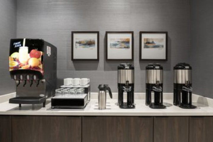 Breakfast/Coffee Service 148 of 180