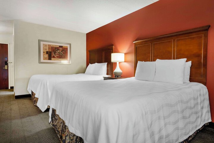 Best Western Plus St. Paul North / Shoreview