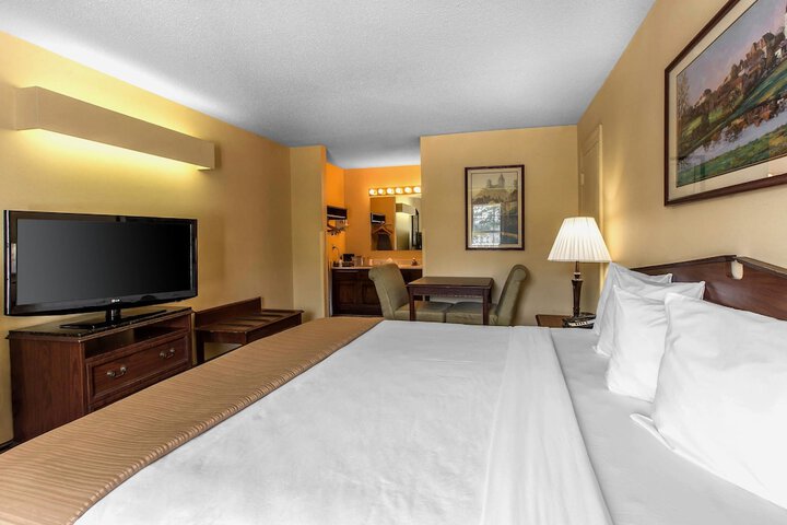 Room 19 of 28